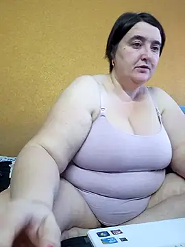 Snapshot of Liluboobs chatting on 02-18-25, 06:48 Liluboobs online show from 02-18-25, 06:48