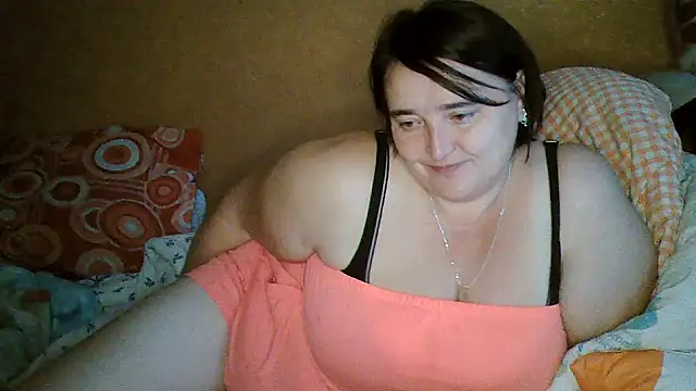 Snapshot of Liluboobs chatting on 10-10-25, 05:06 Liluboobs online show from 10-10-25, 05:06