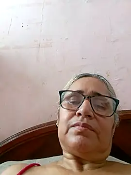  candi online show from 10-12-25, 05:23