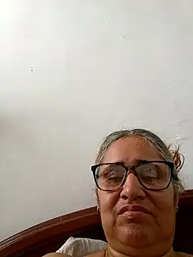 Snapshot of _candi chatting on 01-08-26, 03:25 candi online show from 01-08-26, 03:25