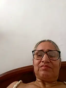 Snapshot of _candi chatting on 01-09-26, 05:26 candi online show from 01-09-26, 05:26