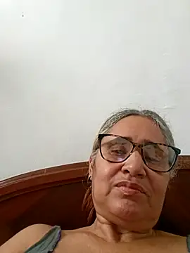 Snapshot of _candi chatting on 02-05-26, 03:38 candi online show from 02-05-26, 03:38