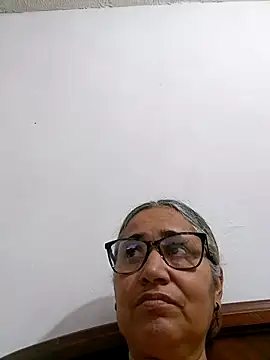 Snapshot of _candi chatting on 02-12-26, 02:50 candi online show from 02-12-26, 02:50