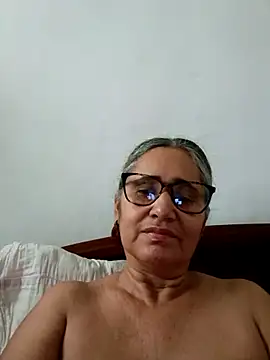 Snapshot of _candi chatting on 02-28-26, 11:33 candi online show from 02-28-26, 11:33