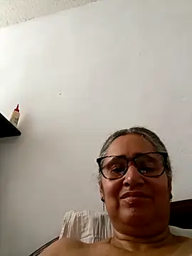 Snapshot of _candi chatting on 03-01-26, 01:57 candi online show from 03-01-26, 01:57