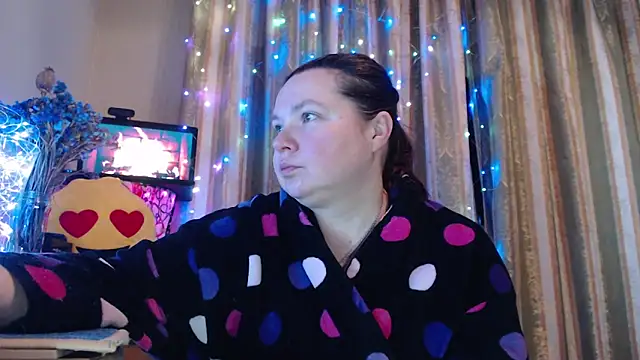 amorelara online show from 02-12-26, 05:57