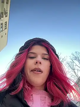 Snapshot of RiriRoseey chatting on 02-25-25, 08:14 RiriRoseey online show from 02-25-25, 08:14