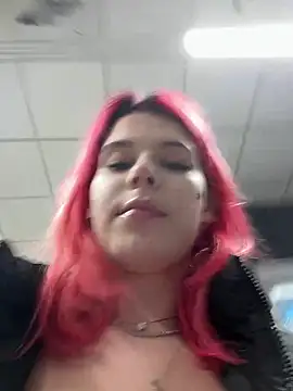 Snapshot of RiriRoseey chatting on 02-25-25, 11:19 RiriRoseey online show from 02-25-25, 11:19