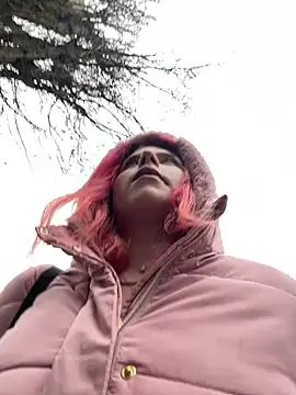 Snapshot of RiriRoseey chatting on 03-01-25, 08:23 RiriRoseey online show from 03-01-25, 08:23