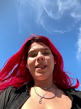 Snapshot of RiriRoseey chatting on 03-07-25, 12:12 RiriRoseey online show from 03-07-25, 12:12