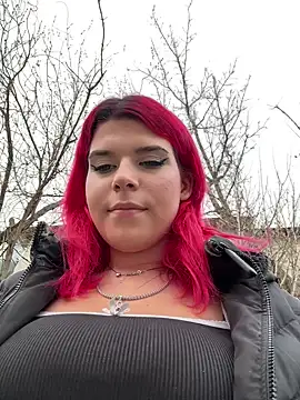 Snapshot of RiriRoseey chatting on 03-11-25, 12:06 RiriRoseey online show from 03-11-25, 12:06