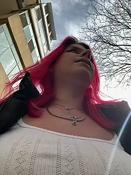 Snapshot of RiriRoseey chatting on 03-16-25, 09:05 RiriRoseey online show from 03-16-25, 09:05