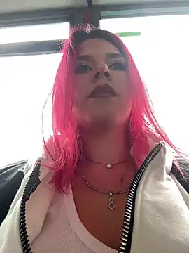 Snapshot of RiriRoseey chatting on 03-17-25, 08:51 RiriRoseey online show from 03-17-25, 08:51