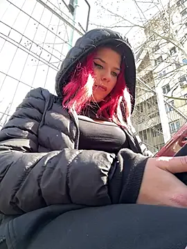 Snapshot of RiriRoseey chatting on 03-18-25, 11:41 RiriRoseey online show from 03-18-25, 11:41