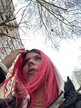 Snapshot of RiriRoseey chatting on 03-19-25, 08:45 RiriRoseey online show from 03-19-25, 08:45