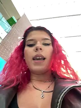 Snapshot of RiriRoseey chatting on 03-21-25, 11:22 RiriRoseey online show from 03-21-25, 11:22