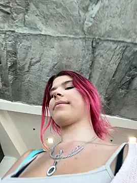 Snapshot of RiriRoseey chatting on 09-14-25, 08:13 RiriRoseey online show from 09-14-25, 08:13