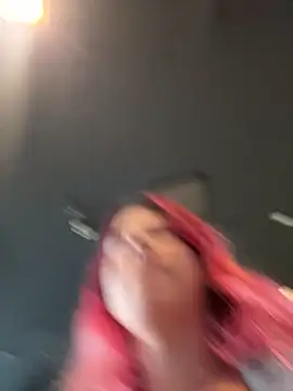 Snapshot of RiriRoseey chatting on 09-15-25, 07:08 RiriRoseey online show from 09-15-25, 07:08