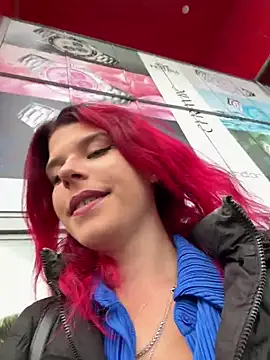 Snapshot of RiriRoseey chatting on 10-16-25, 05:52 RiriRoseey online show from 10-16-25, 05:52