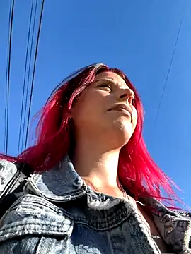 Snapshot of RiriRoseey chatting on 11-02-25, 08:06 RiriRoseey online show from 11-02-25, 08:06