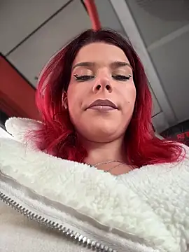 Snapshot of RiriRoseey chatting on 11-26-25, 08:37 RiriRoseey online show from 11-26-25, 08:37