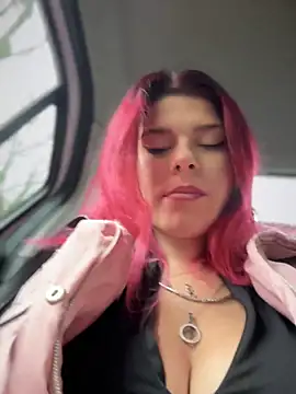 Snapshot of RiriRoseey chatting on 12-03-25, 08:45 RiriRoseey online show from 12-03-25, 08:45