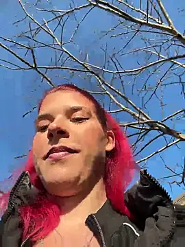 Snapshot of RiriRoseey chatting on 12-19-25, 09:05 RiriRoseey online show from 12-19-25, 09:05