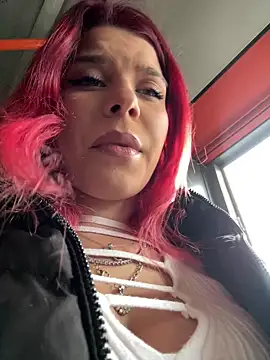 Snapshot of RiriRoseey chatting on 01-06-26, 09:13 RiriRoseey online show from 01-06-26, 09:13