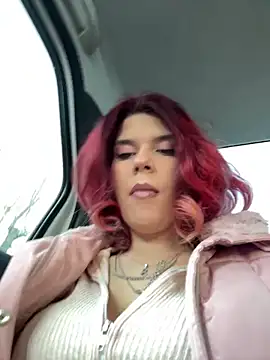 Snapshot of RiriRoseey chatting on 01-14-26, 09:15 RiriRoseey online show from 01-14-26, 09:15