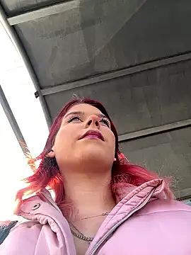 Snapshot of RiriRoseey chatting on 01-17-26, 09:03 RiriRoseey online show from 01-17-26, 09:03