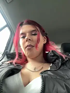 Snapshot of RiriRoseey chatting on 02-07-26, 08:40 RiriRoseey online show from 02-07-26, 08:40