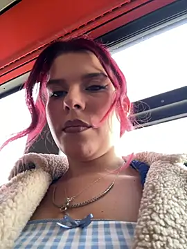 Snapshot of RiriRoseey chatting on 02-12-26, 08:42 RiriRoseey online show from 02-12-26, 08:42