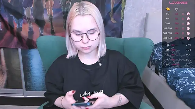 miray kuriyama123 online show from 01-29-25, 10:43