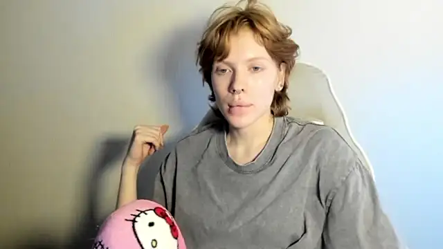 StellaDavis online show from 12-22-25, 01:19