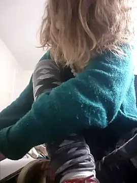 Snapshot of AriellaTaylor chatting on 12-18-24, 08:42 AriellaTaylor online show from 12-18-24, 08:42