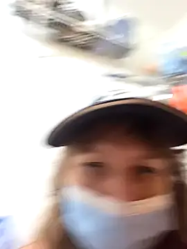 Snapshot of AriellaTaylor chatting on 03-18-25, 02:15 AriellaTaylor online show from 03-18-25, 02:15