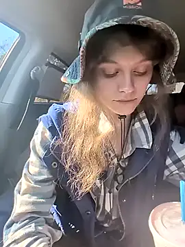 Snapshot of AriellaTaylor chatting on 10-12-25, 08:08 AriellaTaylor online show from 10-12-25, 08:08