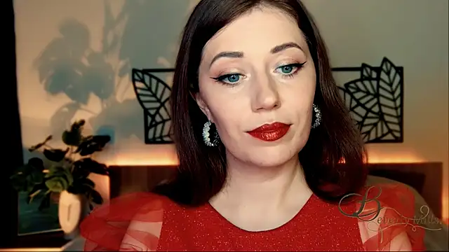 MissBeverlyMills online show from 12-08-24, 02:52