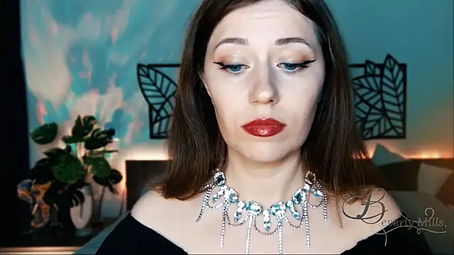 MissBeverlyMills online show from 01-11-25, 06:54