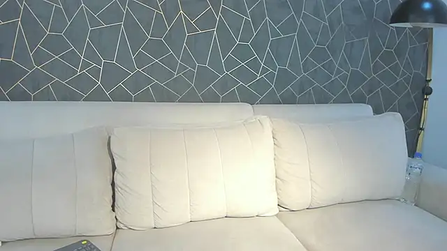 Snapshot of im_giselle_ chatting on 02-20-25, 06:39 im giselle online show from 02-20-25, 06:39