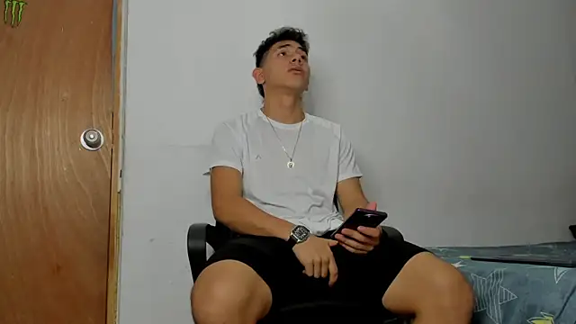 andrew rose  online show from 02-21-26, 01:50