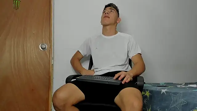 andrew rose  online show from 02-24-26, 08:07