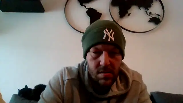 BennyLommy online show from 11-27-25, 09:55