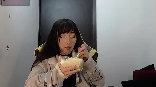 v1cky  online show from 10-06-25, 11:02