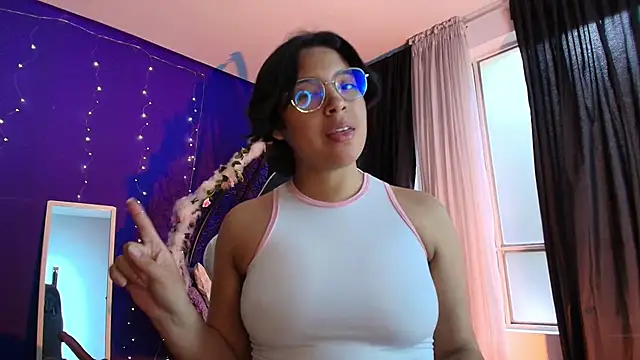 Emmapark  online show from 01-16-26, 06:12