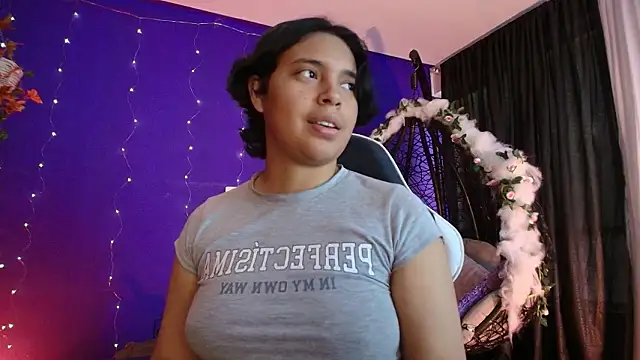 Emmapark  online show from 01-17-26, 07:17