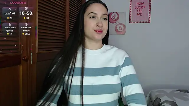 Snapshot of sofiaduque_26 chatting on 04-18-26, 01:37 sofiaduque 26 online show from 04-18-26, 01:37
