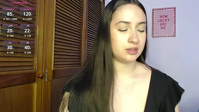 Snapshot of sofiaduque_26 chatting on 04-20-26, 07:37 sofiaduque 26 online show from 04-20-26, 07:37