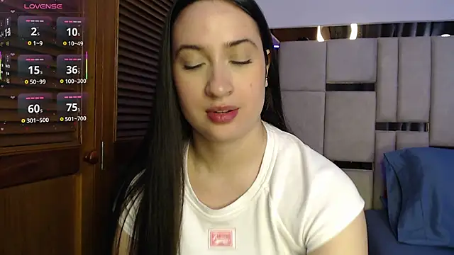 Snapshot of sofiaduque_26 chatting on 05-09-26, 07:52 sofiaduque 26 online show from 05-09-26, 07:52