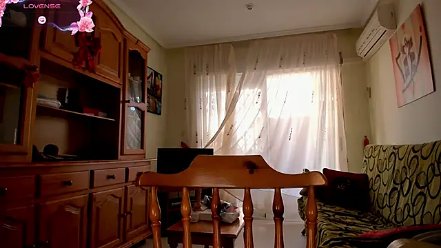 bella apont online show from 02-06-25, 10:37